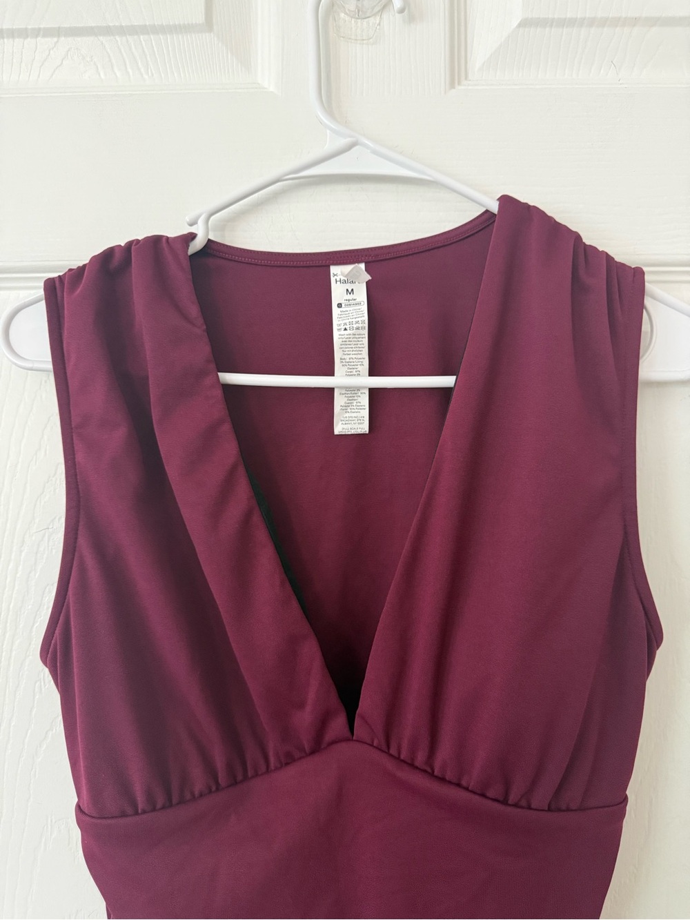 Halara Burgundy V Neck Sleeveless Ruched Pocket Jumpsuit-Easy Peezy Size M New - Picture 11 of 13